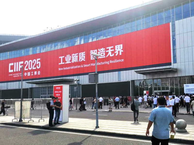 �Դ�����������������������΢����2025��������չӲ��ʵ��